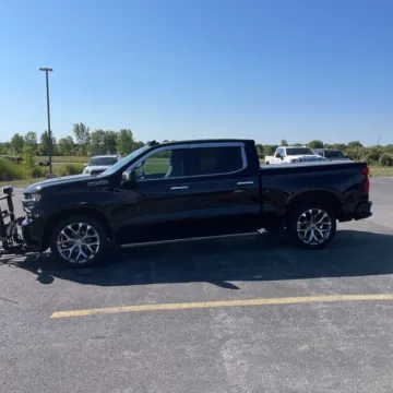More photos of 2020 Chevrolet Silverado 1500 High Country at Indy Auto Man, IN