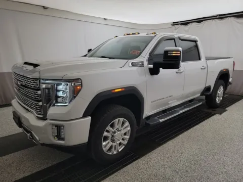 Another view of 2020 GMC Sierra 2500HD Denali for sale in Indianapolis, IN at Indy Auto Man