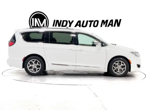 Another view of 2018 Chrysler Pacifica Limited for sale in Indianapolis, IN at Indy Auto Man