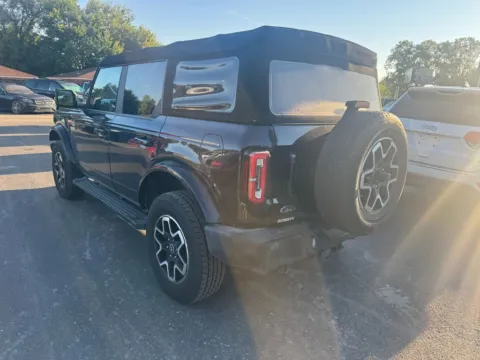 More photos of 2021 Ford Bronco Outer Banks at Indy Auto Man, IN