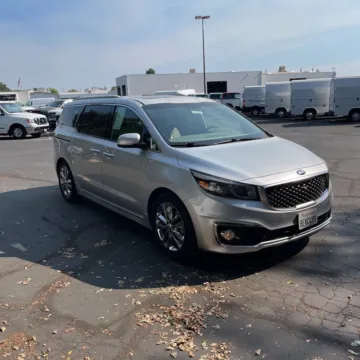 Silver 2017 Kia Sedona SXL for sale in Indianapolis, IN