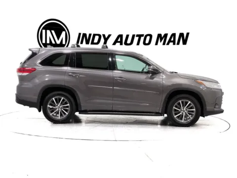 Another view of 2017 Toyota Highlander XLE for sale in Indianapolis, IN at Indy Auto Man