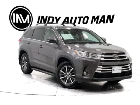 Photos of 2017 Toyota Highlander XLE for sale in Indianapolis, IN at Indy Auto Man