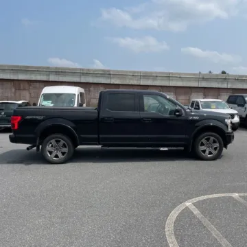 More photos of 2018 Ford F-150 Lariat at Indy Auto Man, IN