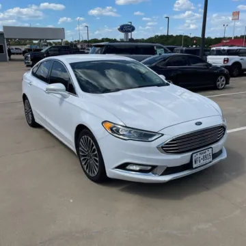 White 2017 Ford Fusion SE for sale in Indianapolis, IN