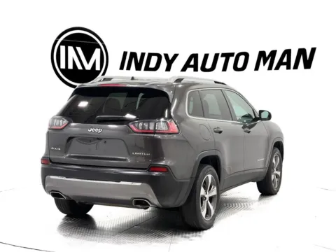 More photos of 2021 Jeep Cherokee Limited at Indy Auto Man, IN