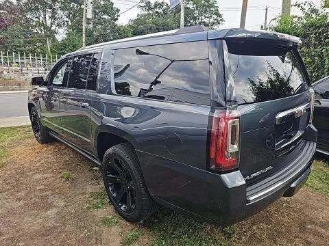 More photos of 2020 GMC Yukon XL Denali at Indy Auto Man, IN