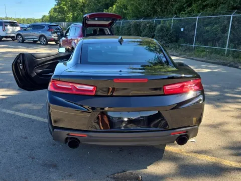 More photos of 2017 Chevrolet Camaro 1LT at Indy Auto Man, IN