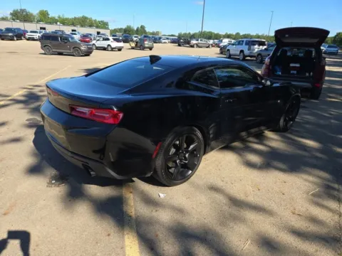 More photos of 2017 Chevrolet Camaro 1LT at Indy Auto Man, IN