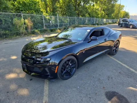 Another view of 2017 Chevrolet Camaro 1LT for sale in Indianapolis, IN at Indy Auto Man