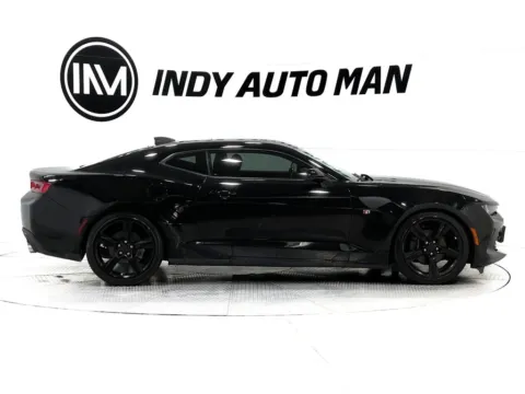 Another view of 2017 Chevrolet Camaro 1LT for sale in Indianapolis, IN at Indy Auto Man