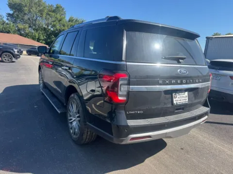 More photos of 2023 Ford Expedition Limited at Indy Auto Man, IN