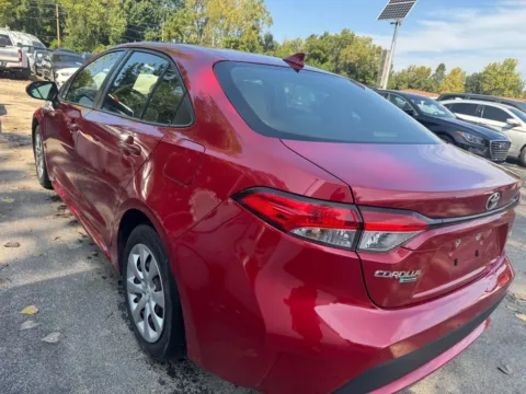 More photos of 2020 Toyota Corolla LE at Indy Auto Man, IN
