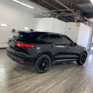 More photos of 2020 Jaguar F-PACE 30t Prestige at Indy Auto Man, IN