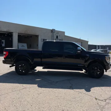 More photos of 2021 Ford F-150 Lariat at Indy Auto Man, IN