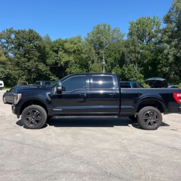 More photos of 2021 Ford F-150 Lariat at Indy Auto Man, IN