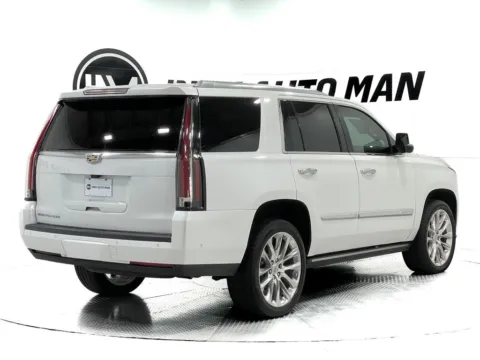 More photos of 2018 Cadillac Escalade Premium Luxury at Indy Auto Man, IN