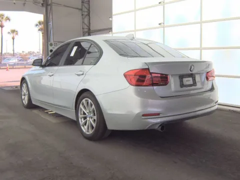 More photos of 2017 BMW 3 Series 320i at Indy Auto Man, IN