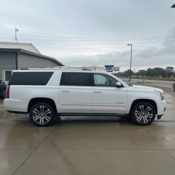 More photos of 2018 GMC Yukon XL Denali at Indy Auto Man, IN