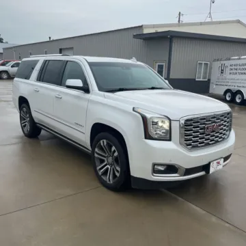 White 2018 GMC Yukon XL Denali for sale in Indianapolis, IN