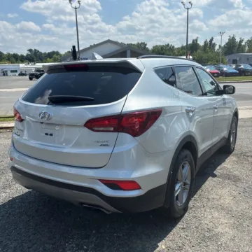 More photos of 2017 Hyundai Santa Fe Sport 2.4 Base at Indy Auto Man, IN