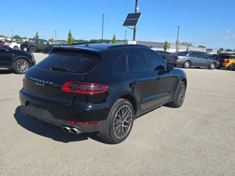 More photos of 2018 Porsche Macan S at Indy Auto Man, IN