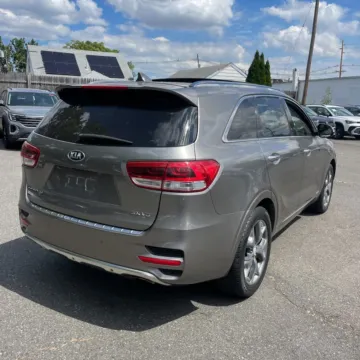More photos of 2016 Kia Sorento SX at Indy Auto Man, IN