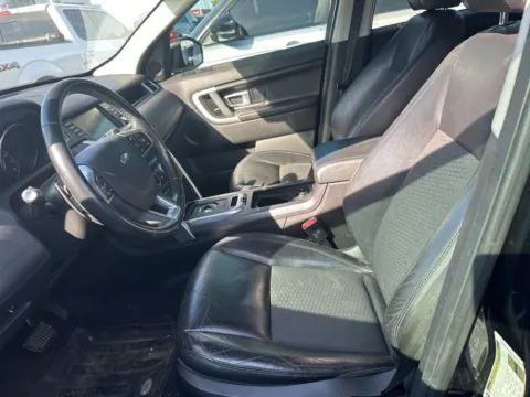 More photos of 2017 Land Rover Discovery Sport SE at Indy Auto Man, IN