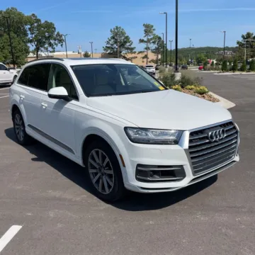 White 2019 Audi Q7 55 Premium Plus quattro for sale in Indianapolis, IN
