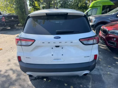 More photos of 2022 Ford Escape SEL at Indy Auto Man, IN