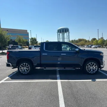 More photos of 2020 Chevrolet Silverado 1500 LTZ at Indy Auto Man, IN