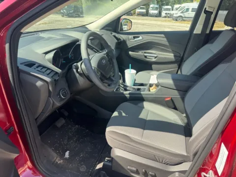 More photos of 2017 Ford Escape SE at Indy Auto Man, IN