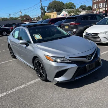 Silver 2018 Toyota Camry XSE for sale in Indianapolis, IN