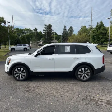 More photos of 2020 Kia Telluride SX at Indy Auto Man, IN