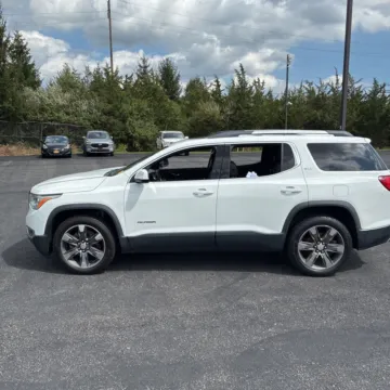 More photos of 2017 GMC Acadia SLT-2 at Indy Auto Man, IN