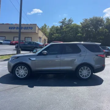 More photos of 2019 Land Rover Discovery HSE Luxury at Indy Auto Man, IN
