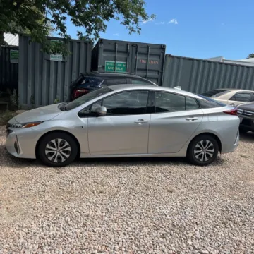 More photos of 2020 Toyota Prius Prime LE at Indy Auto Man, IN