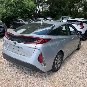 More photos of 2020 Toyota Prius Prime LE at Indy Auto Man, IN