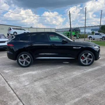 More photos of 2018 Jaguar F-PACE S at Indy Auto Man, IN