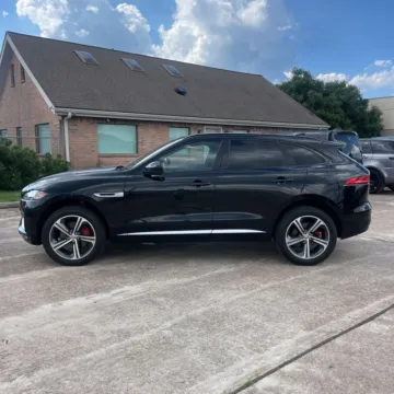 More photos of 2018 Jaguar F-PACE S at Indy Auto Man, IN