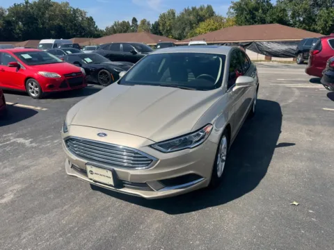 Photos of 2018 Ford Fusion SE for sale in Indianapolis, IN at Indy Auto Man