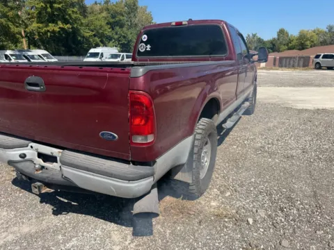 More photos of 2005 Ford F-250SD XLT at Indy Auto Man, IN