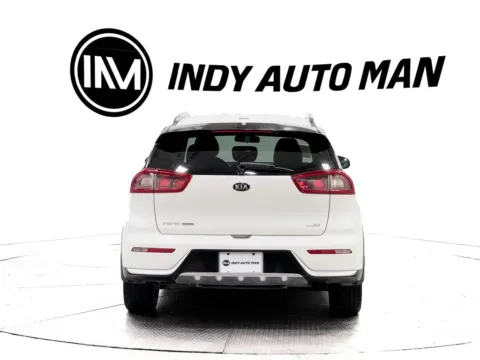 More photos of 2017 Kia Niro EX at Indy Auto Man, IN