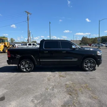 More photos of 2020 Ram 1500 Limited at Indy Auto Man, IN
