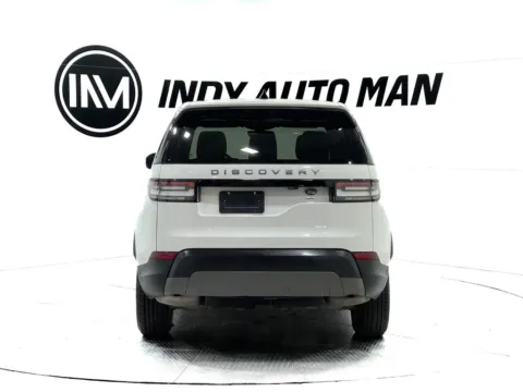 More photos of 2019 Land Rover Discovery SE at Indy Auto Man, IN