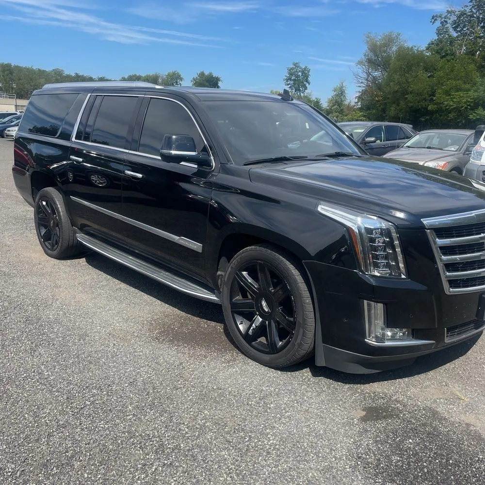 2018 Cadillac Escalade ESV Luxury