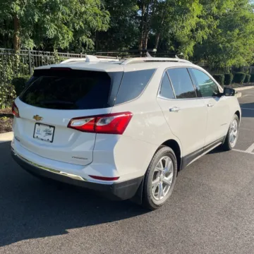 More photos of 2020 Chevrolet Equinox Premier at Indy Auto Man, IN