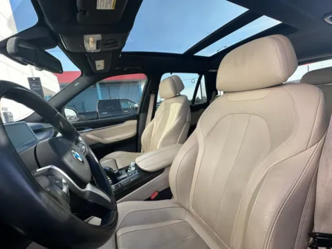 More photos of 2016 BMW X5 xDrive50i at Indy Auto Man, IN