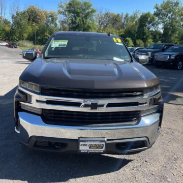 Photos of 2019 Chevrolet Silverado 1500 LT for sale in Indianapolis, IN at Indy Auto Man