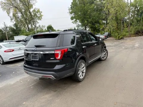 More photos of 2016 Ford Explorer Limited at Indy Auto Man, IN